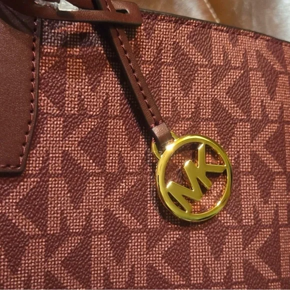 NWT Michael Kors Jet Set Tote Bag Pink Ox Blood Tote Bag